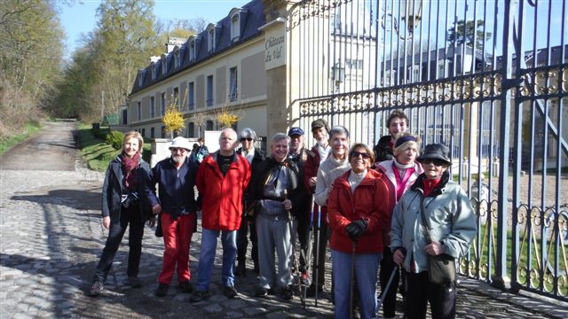 2016.4.10 2 chateaux St Germain Chambre Louis 14 029